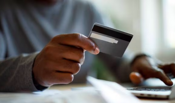 ¿Es recomendable diferir el saldo de tu tarjeta?